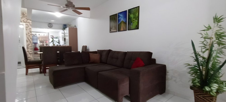 Imagem Sobrado com 2 Quartos à Venda, 140 m² em Santa Regina - Camboriú Imagem Sobrado com 2 Quartos à Venda, 140 m² em Santa Regina - Camboriú
