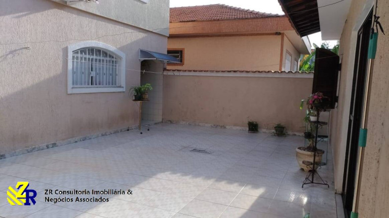 Imagem Sobrado com 3 Quartos à Venda, 300 m² em Jardim Piqueroby - São Paulo Imagem Sobrado com 3 Quartos à Venda, 300 m² em Jardim Piqueroby - São Paulo