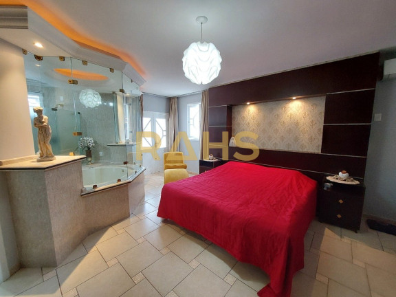 Imagem Casa com 3 Quartos à Venda, 270 m² em Costa E Silva - Joinville