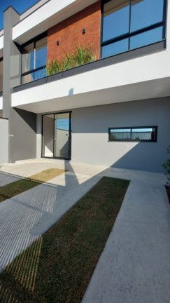 Imagem Sobrado com 3 Quartos à Venda, 187 m² em Rio Pequeno - Camboriú Imagem Sobrado com 3 Quartos à Venda, 187 m² em Rio Pequeno - Camboriú
