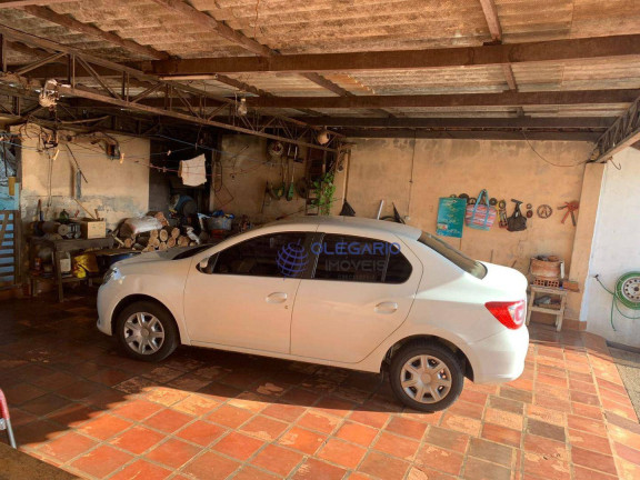 Imagem Casa com 4 Quartos à Venda, 180 m² em Centro - Toledo Imagem Casa com 4 Quartos à Venda, 180 m² em Centro - Toledo