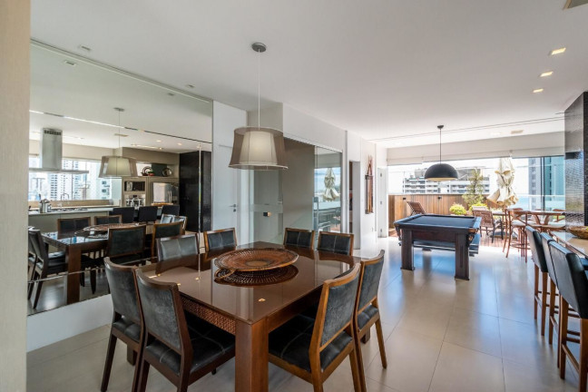 Imagem Cobertura à Venda, 253 m² em Centro - Balneário Camboriú