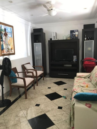 Imagem Casa com 4 Quartos à Venda, em Patamares - Salvador Imagem Casa com 4 Quartos à Venda, em Patamares - Salvador