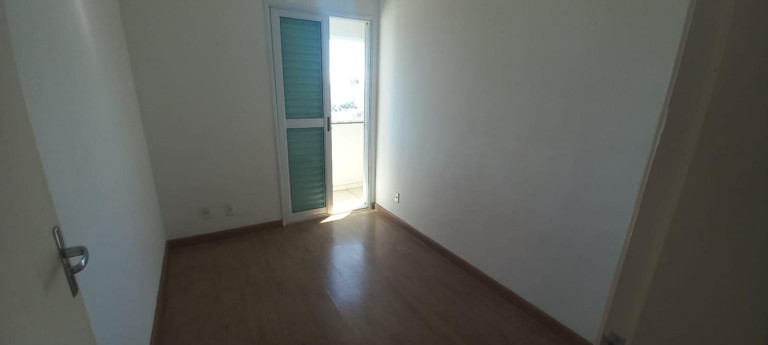 Imagem Imóvel com 3 Quartos à Venda, 74 m² Imagem Imóvel com 3 Quartos à Venda, 74 m²