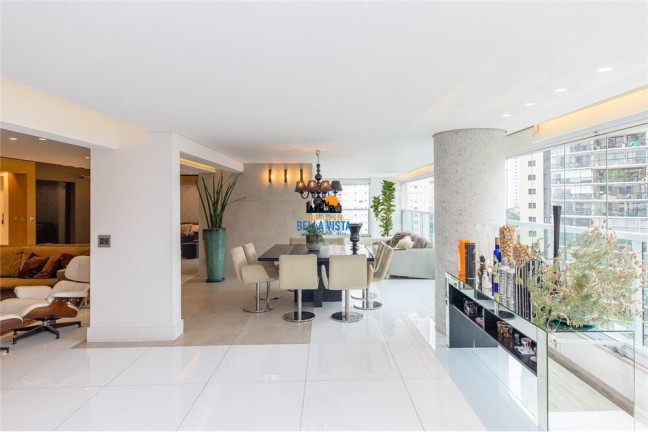 Imagem Apartamento com 4 Quartos à Venda,  em Moema - São Paulo