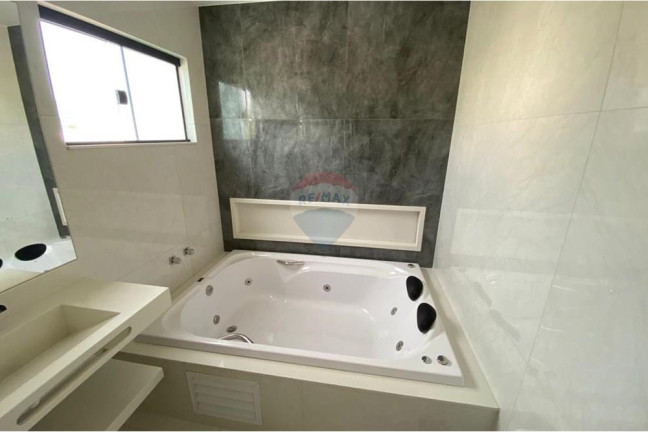 Imagem Casa de Condomínio com 4 Quartos à Venda, 272 m² em Inoa - Maricá
