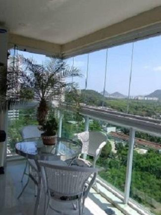 Imagem Apartamento com 3 Quartos à Venda, 74 m² em Camorim - Rio De Janeiro