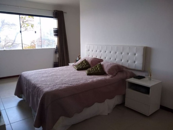 Imagem Casa com 6 Quartos à Venda ou Locação, 230 m² em Armação - Salvador Imagem Casa com 6 Quartos à Venda ou Locação, 230 m² em Armação - Salvador