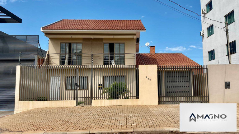 Imagem Sobrado com 3 Quartos à Venda, 234 m² em Neva - Cascavel