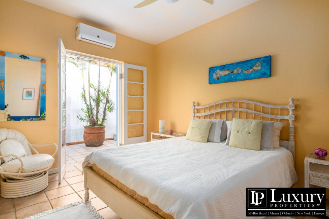 Imagem Casa de Condomínio com 5 Quartos à Venda, em Lagoinha - Ubatuba Imagem Casa de Condomínio com 5 Quartos à Venda, em Lagoinha - Ubatuba