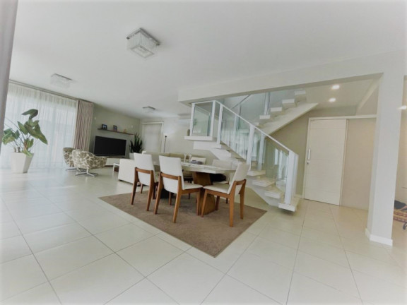 Imagem Casa com 3 Quartos à Venda, 387 m² Imagem Casa com 3 Quartos à Venda, 387 m²