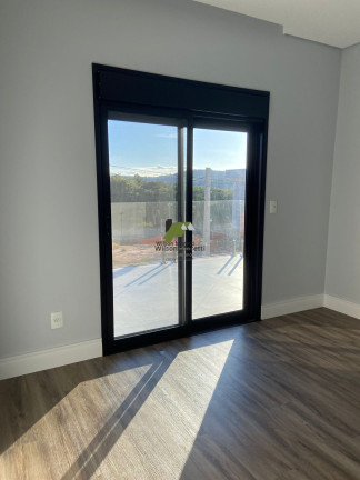Imagem Casa com 3 Quartos à Venda, 222 m²
