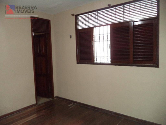 Imagem Casa com 4 Quartos à Venda, 312 m² em Candelária - Natal Imagem Casa com 4 Quartos à Venda, 312 m² em Candelária - Natal