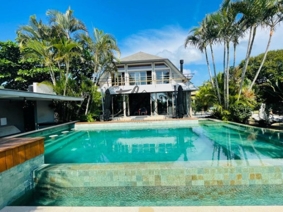 Imagem Casa com 8 Quartos à Venda, 700 m² em Cachoeira Do Bom Jesus - Florianópolis Imagem Casa com 8 Quartos à Venda, 700 m² em Cachoeira Do Bom Jesus - Florianópolis