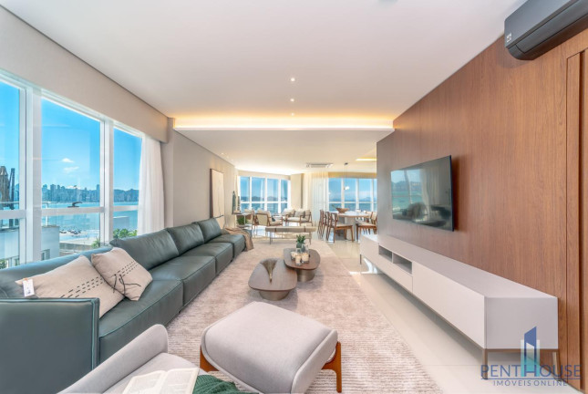 Apartamento com 4 Quartos à Venda, 238 m² em Centro - Balneário Camboriú