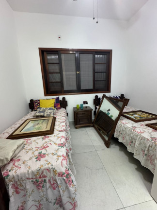Imagem Casa com 3 Quartos à Venda, 168 m² em Flórida - Praia Grande