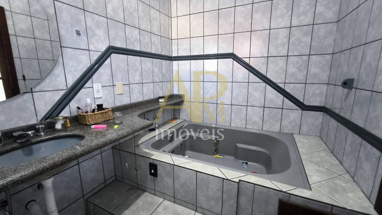 Imagem Casa com 3 Quartos à Venda, 300 m² em Praia João Rosa - Biguaçu Imagem Casa com 3 Quartos à Venda, 300 m² em Praia João Rosa - Biguaçu