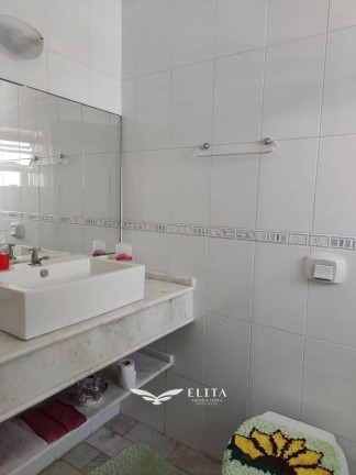 Imagem Casa com 6 Quartos à Venda, em Itajuba - Barra Velha Imagem Casa com 6 Quartos à Venda, em Itajuba - Barra Velha