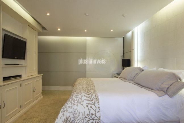 Imagem Apartamento com 3 Quartos à Venda, 373 m² em Real Parque - São Paulo Imagem Apartamento com 3 Quartos à Venda, 373 m² em Real Parque - São Paulo