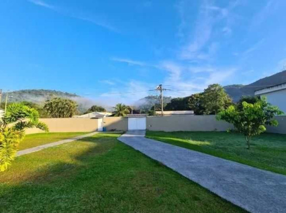 Imagem Casa com 5 Quartos à Venda, 700 m² em Parque A Equitativa - Duque De Caxias