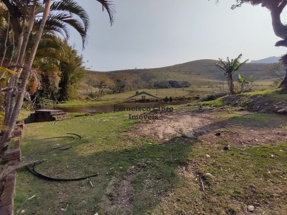 Imagem Imóvel com 3 Quartos à Venda, 1.548.800 m² em Centro - Piquete Imagem Imóvel com 3 Quartos à Venda, 1.548.800 m² em Centro - Piquete