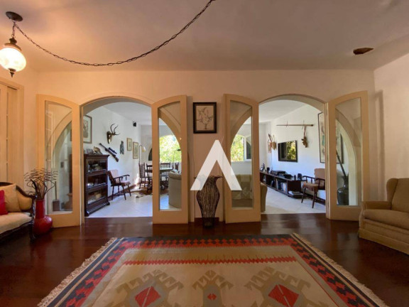 Imagem Casa com 4 Quartos à Venda, 373 m² em Quebra Frascos - Teresópolis Imagem Casa com 4 Quartos à Venda, 373 m² em Quebra Frascos - Teresópolis