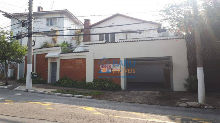 Casa com 3 Quartos à Venda, 350 m² em Sumaré - São Paulo