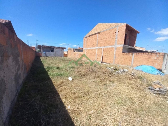 Imagem Terreno à Venda, 240 m² em Volta Redonda - Araquari
