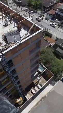 Imagem Apartamento com 2 Quartos à Venda, 62 m² em Tabuleiro - Camboriú Imagem Apartamento com 2 Quartos à Venda, 62 m² em Tabuleiro - Camboriú