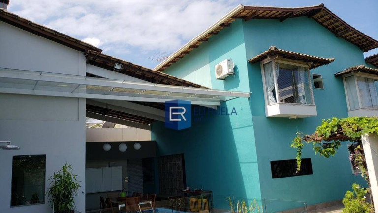 Imagem Casa com 3 Quartos à Venda, 270 m² em Cocal - Vila Velha Imagem Casa com 3 Quartos à Venda, 270 m² em Cocal - Vila Velha