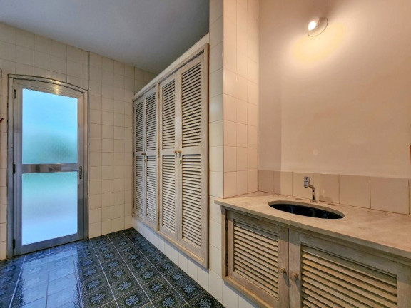 Imagem Casa com 7 Quartos à Venda ou Locação, 900 m² em Morumbi - São Paulo Imagem Casa com 7 Quartos à Venda ou Locação, 900 m² em Morumbi - São Paulo