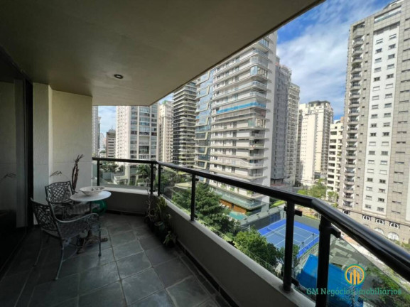 Apartamento com 3 Quartos à Venda, 220 m² em Itaim Bibi - São Paulo