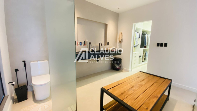 Imagem Casa com 3 Quartos à Venda, 300 m² em Sim - Feira De Santana Imagem Casa com 3 Quartos à Venda, 300 m² em Sim - Feira De Santana
