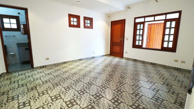 Imagem Casa com 3 Quartos à Venda, em Remédios - Osasco Imagem Casa com 3 Quartos à Venda, em Remédios - Osasco