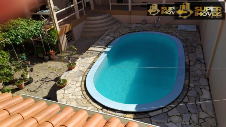 Imagem Casa com 4 Quartos à Venda, 432 m² em Centro - Pelotas