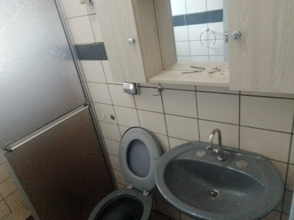 Imagem Casa com 2 Quartos para Alugar, em Arapongas Imagem Casa com 2 Quartos para Alugar, em Arapongas