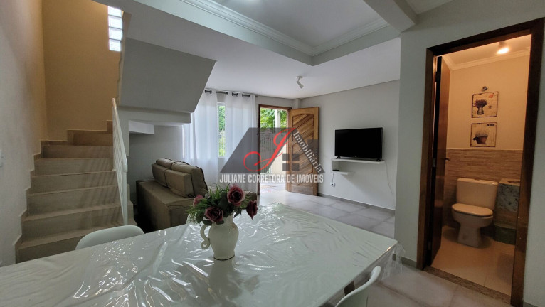 Imagem Sobrado com 3 Quartos à Venda, 134 m² em Santo Inácio - Curitiba