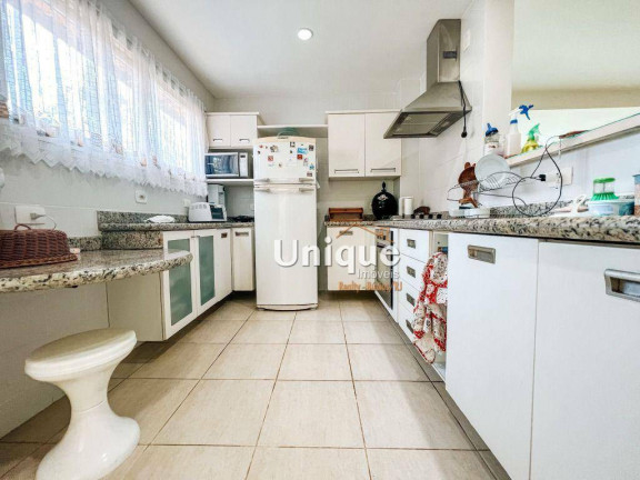 Imagem Casa com 4 Quartos para Temporada, 180 m² em Ferradura - Armação Dos Búzios Imagem Casa com 4 Quartos para Temporada, 180 m² em Ferradura - Armação Dos Búzios