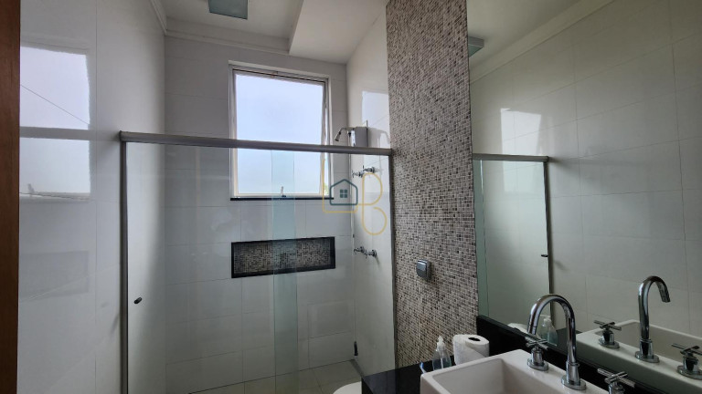 Imagem Casa de Condomínio com 3 Quartos à Venda, 200 m² em Jardim Itatiaia 2 - Londrina Imagem Casa de Condomínio com 3 Quartos à Venda, 200 m² em Jardim Itatiaia 2 - Londrina