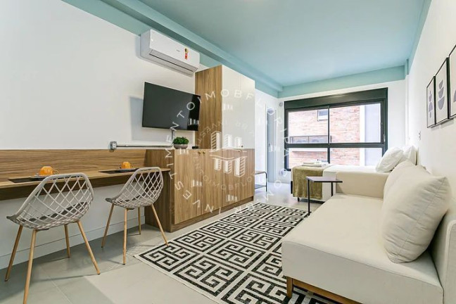 Imóvel com 1 Quarto à Venda, 30 m² em Pantanal - Florianópolis