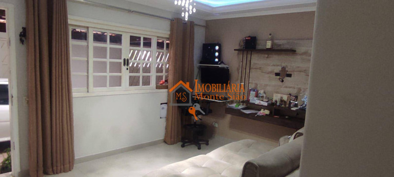Imagem Casa com 3 Quartos à Venda, 200 m² em Vila Rosália - Guarulhos Imagem Casa com 3 Quartos à Venda, 200 m² em Vila Rosália - Guarulhos