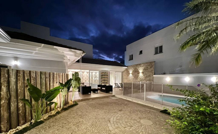 Imagem Casa de Condomínio com 4 Quartos à Venda, 230 m² em Zona Nova - Capão Da Canoa Imagem Casa de Condomínio com 4 Quartos à Venda, 230 m² em Zona Nova - Capão Da Canoa