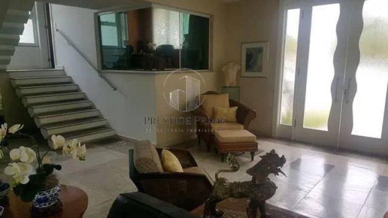 Imagem Casa com 4 Quartos à Venda, 504 m² Imagem Casa com 4 Quartos à Venda, 504 m²
