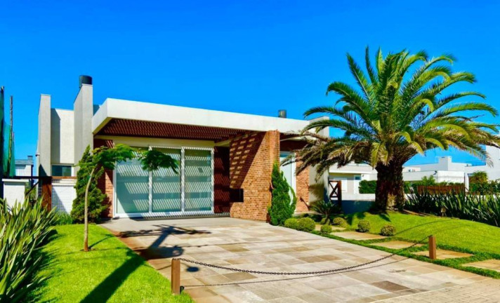 Casa de Condomínio com 3 Quartos à Venda, 180 m² em Zona Nova - Capão Da Canoa