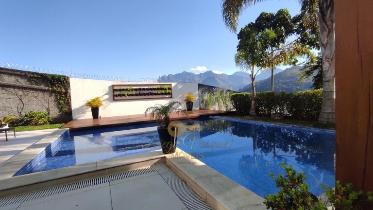 Imagem Casa com 4 Quartos à Venda, 420 m² em Várzea - Teresópolis Imagem Casa com 4 Quartos à Venda, 420 m² em Várzea - Teresópolis