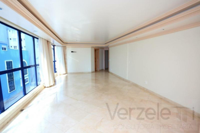 Imagem Apartamento com 5 Quartos à Venda, 500 m² em Centro - Balneário Camboriú Imagem Apartamento com 5 Quartos à Venda, 500 m² em Centro - Balneário Camboriú
