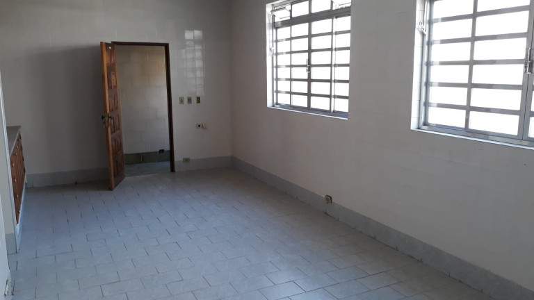 Imagem Casa com 8 Quartos à Venda, 1.541 m² em Centro - Taubaté Imagem Casa com 8 Quartos à Venda, 1.541 m² em Centro - Taubaté