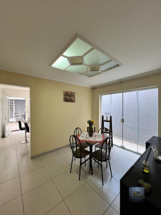 Imagem Casa com 3 Quartos à Venda, 171 m² em Jardim Jamaica - Santo André Imagem Casa com 3 Quartos à Venda, 171 m² em Jardim Jamaica - Santo André