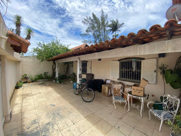 Imagem Casa com 6 Quartos à Venda, 450 m² em Jardim Excelsior - Cabo Frio Imagem Casa com 6 Quartos à Venda, 450 m² em Jardim Excelsior - Cabo Frio