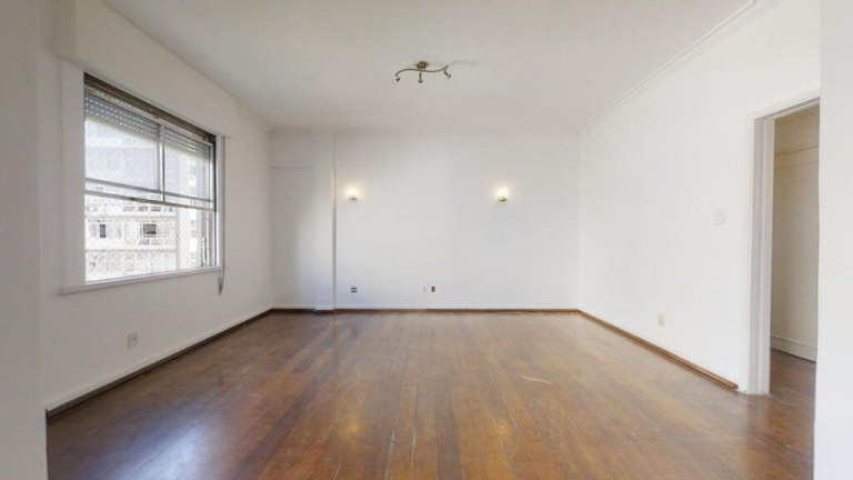 Imagem Imóvel com 2 Quartos à Venda, em Copacabana - Rio De Janeiro Imagem Imóvel com 2 Quartos à Venda, em Copacabana - Rio De Janeiro
